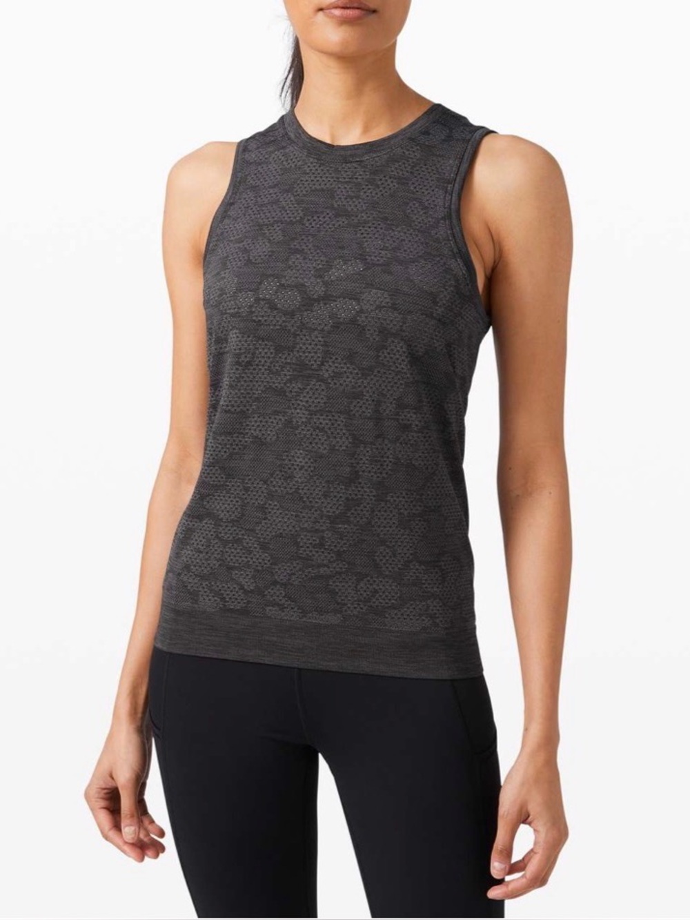 Lululemon Breeze By Muscle Tank Polar Spots Titanium / Black